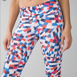 Lululemon Wunder Under Crop III
Capoeira Multi